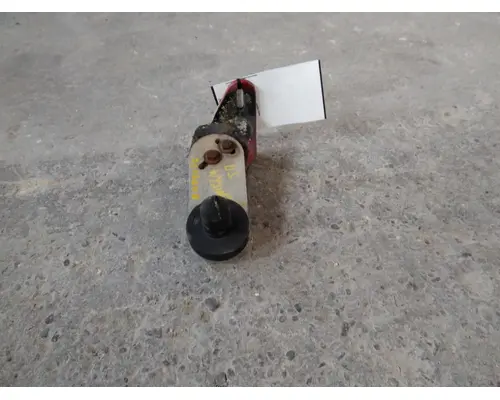 KENWORTH T600B HOOD BRACKET