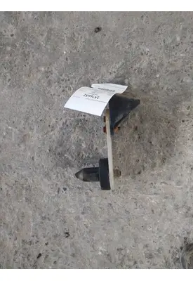 KENWORTH T600B HOOD BRACKET