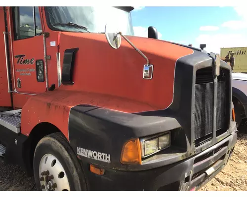 KENWORTH T600B HOOD