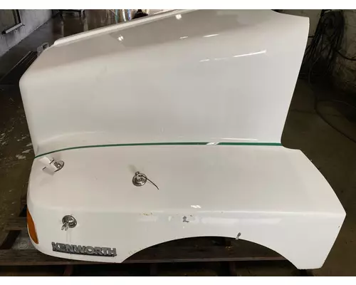 KENWORTH T600B Hood