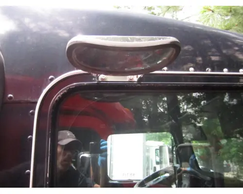 KENWORTH T600B MIRROR LOOK DOWN