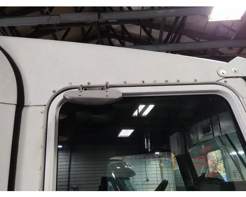 KENWORTH T600B MIRROR LOOK DOWN