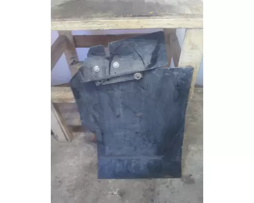 KENWORTH T600B MUD FLAP HANGER