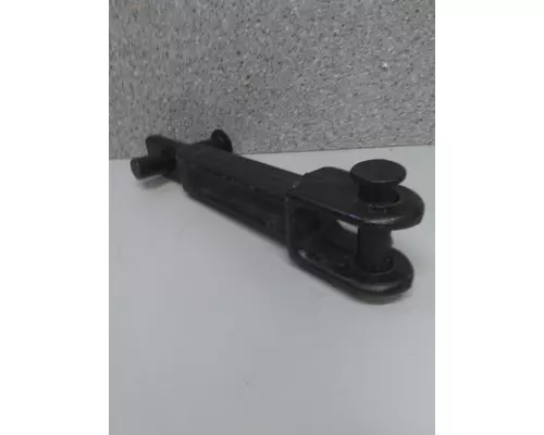 KENWORTH T600B TOW HOOK