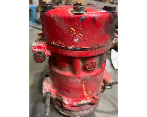 KENWORTH T600 Air Conditioner Compressor