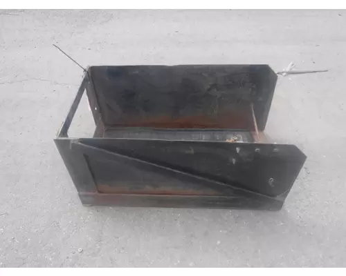 KENWORTH T600 BATTERY BOX