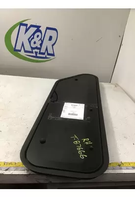 KENWORTH T600 Back Glass