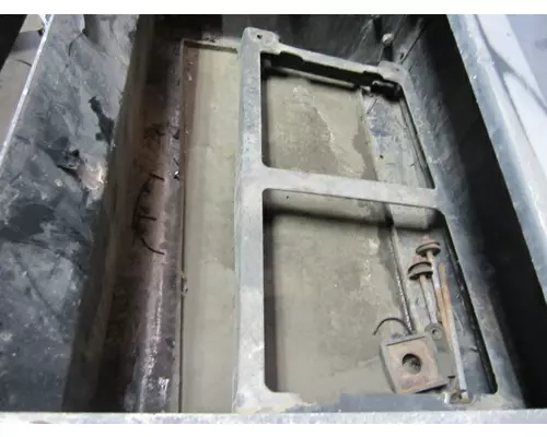 KENWORTH T600 Battery Tray