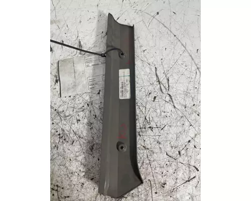 KENWORTH T600 Body Parts, Misc.