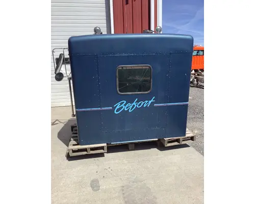 KENWORTH T600 CAB ASSEMBLY