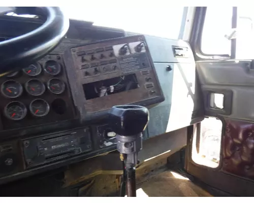 KENWORTH T600 Cab Clip