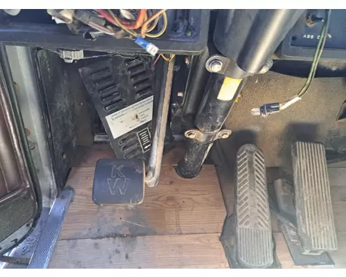 KENWORTH T600 Cab Mount