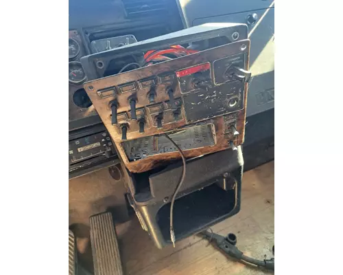 KENWORTH T600 Cab Mount
