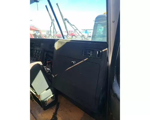 KENWORTH T600 Cab Mount