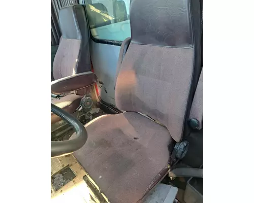 KENWORTH T600 Cab Mount