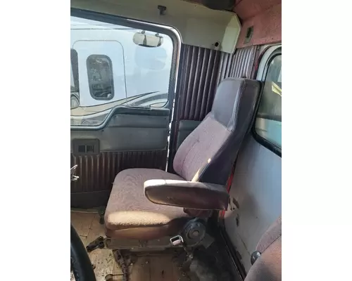 KENWORTH T600 Cab Mount