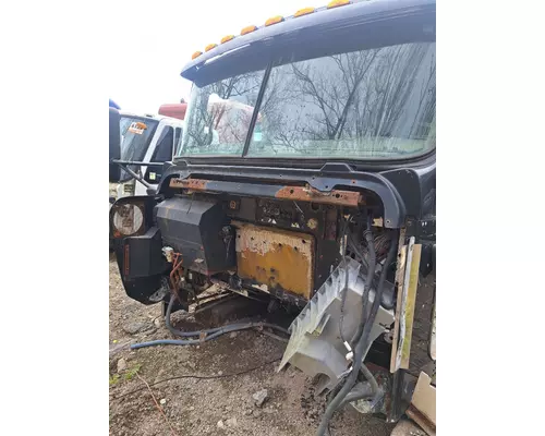 KENWORTH T600 Cab Mount