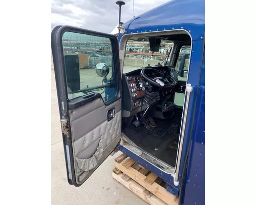 KENWORTH T600 Cab