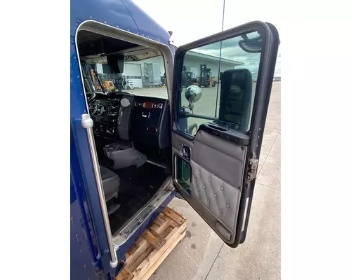 KENWORTH T600 Cab