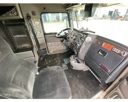 KENWORTH T600 Cab