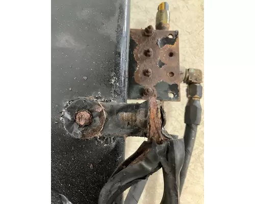 KENWORTH T600 Crossmember