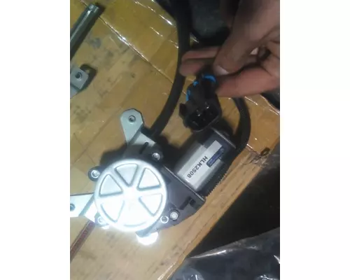 KENWORTH T600 DOOR WINDOW REGULATOR