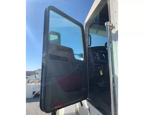 KENWORTH T600 Door Assembly, Front