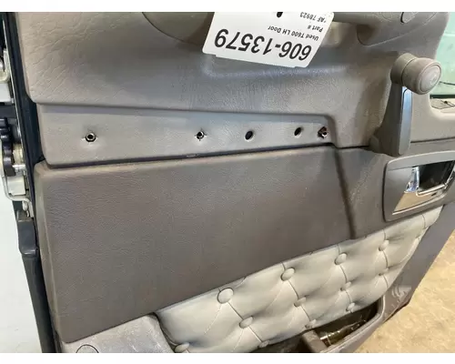 KENWORTH T600 Door Assembly, Front