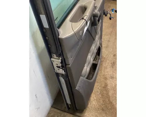 KENWORTH T600 Door Assembly, Front