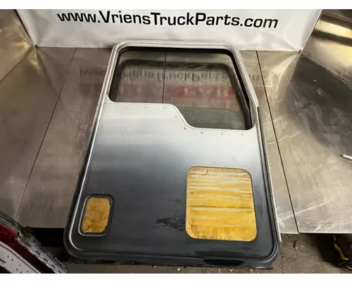 KENWORTH T600 Door Assembly, Front