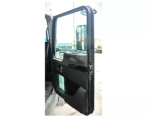 KENWORTH T600 Door Assembly, Front