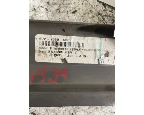 KENWORTH T600 Door Panel (Trim)