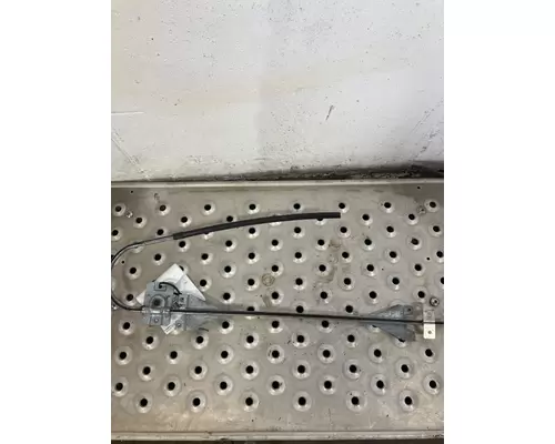KENWORTH T600 Door Window Crank, Front