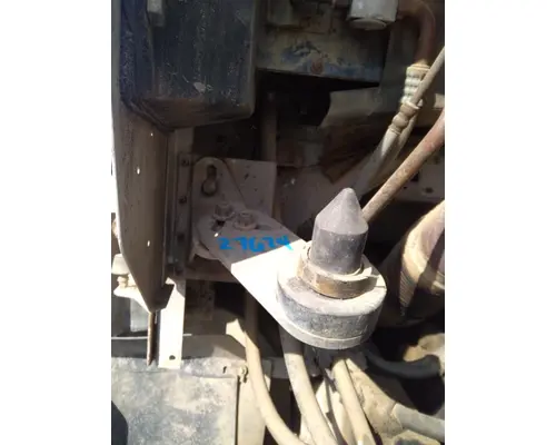 KENWORTH T600 HOOD PARTS