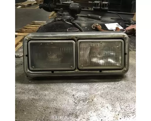 KENWORTH T600 Headlamp Assembly