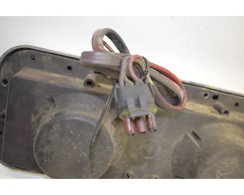 KENWORTH T600 Headlamp Assembly