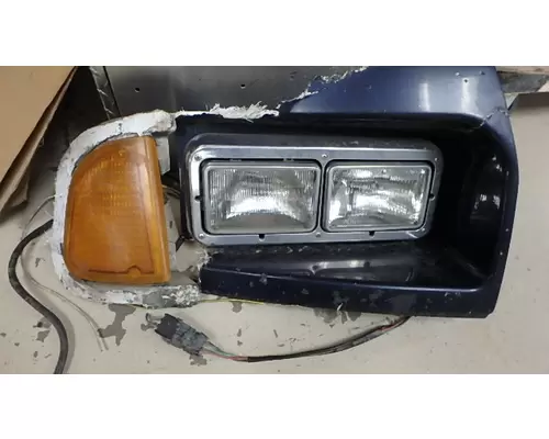 KENWORTH T600 Headlamp Assembly