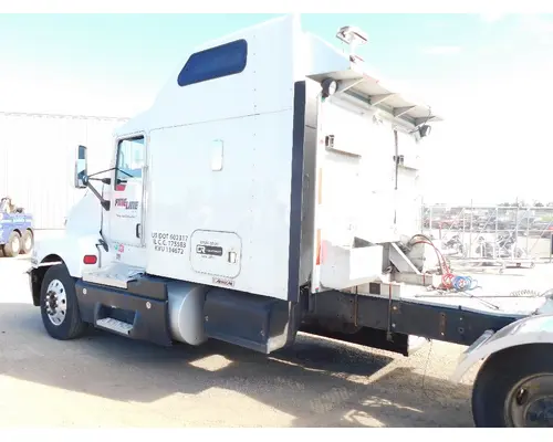 KENWORTH T600 Hood Closeout Panel 114