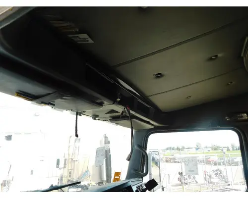 KENWORTH T600 Hood Closeout Panel 114