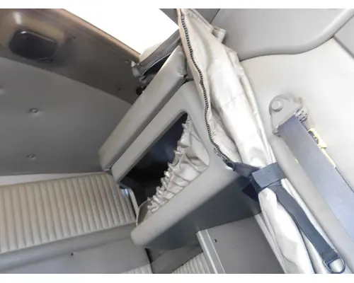 KENWORTH T600 Hood Closeout Panel 114