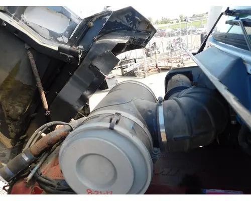 KENWORTH T600 Hood Closeout Panel 114