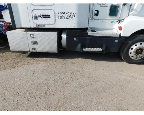 KENWORTH T600 Hood Closeout Panel 114
