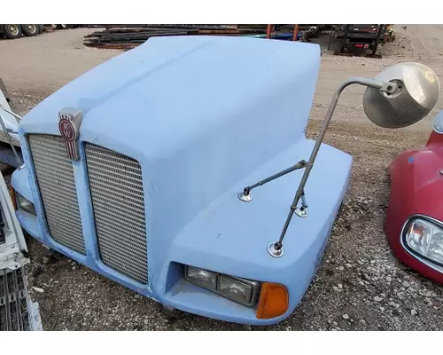 KENWORTH T600 Hood 