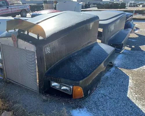 KENWORTH T600 Hood