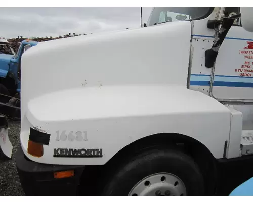 KENWORTH T600 Hood