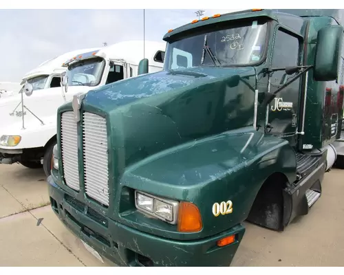 KENWORTH T600 Hood