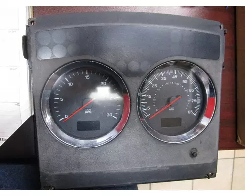 KENWORTH T600 Instrument Cluster