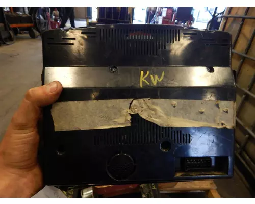 KENWORTH T600 Instrument Cluster