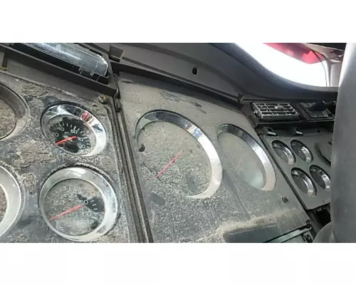 KENWORTH T600 Instrument Cluster