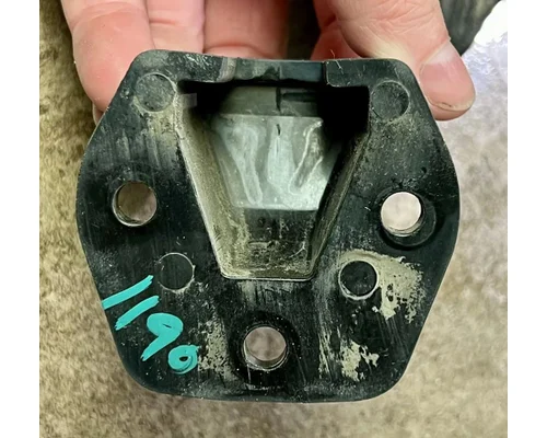KENWORTH T600 Latches and Locks
